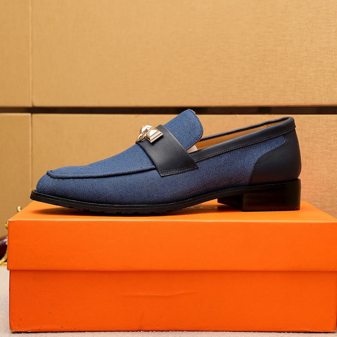 Men's shoes 💰442💐 Product trademark: HERMES "Hermès" casual leather shoes Regular size: 38-44 (45.46.47🉑️customized) Product materials: Selected imported fabric upper + classic hardware buckle, imported water-dyed 🐂 cowhide lining. Strong three-dimensional visual effect, combined outsole Color: 3⃣️colors available